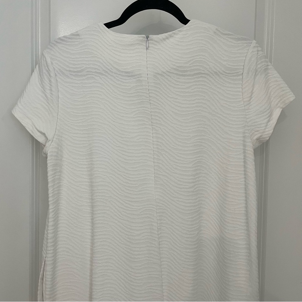 J. McLaughlin Radio Waves Jacquard Swing Dress in White.     16 - Picture 7 of 9